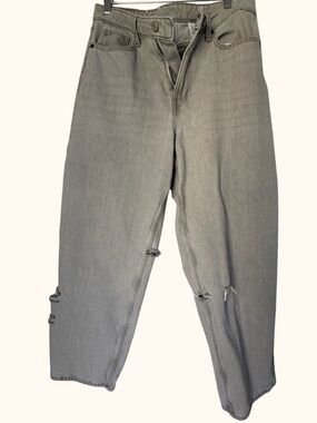 H&M Light Gray Barrel-Leg Distressed Jeans